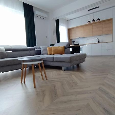Apartament Ultracentral Pathfinder เตอร์กู-มูเรช ภายนอก รูปภาพ