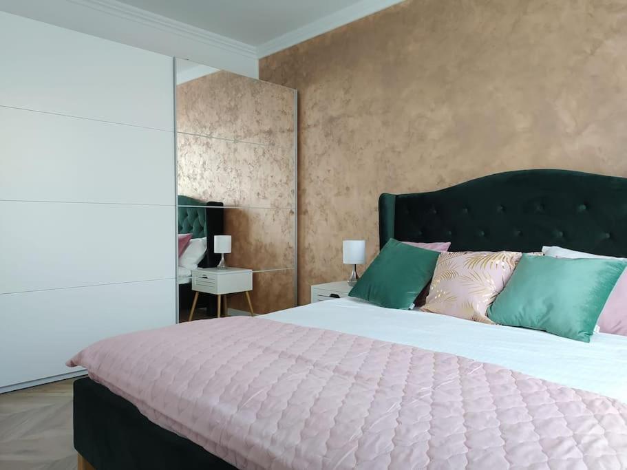 Apartament Ultracentral Pathfinder เตอร์กู-มูเรช ภายนอก รูปภาพ