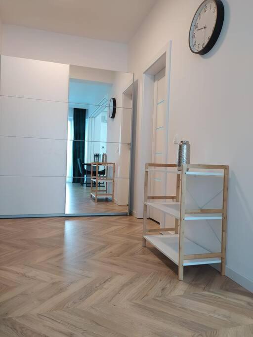 Apartament Ultracentral Pathfinder เตอร์กู-มูเรช ภายนอก รูปภาพ