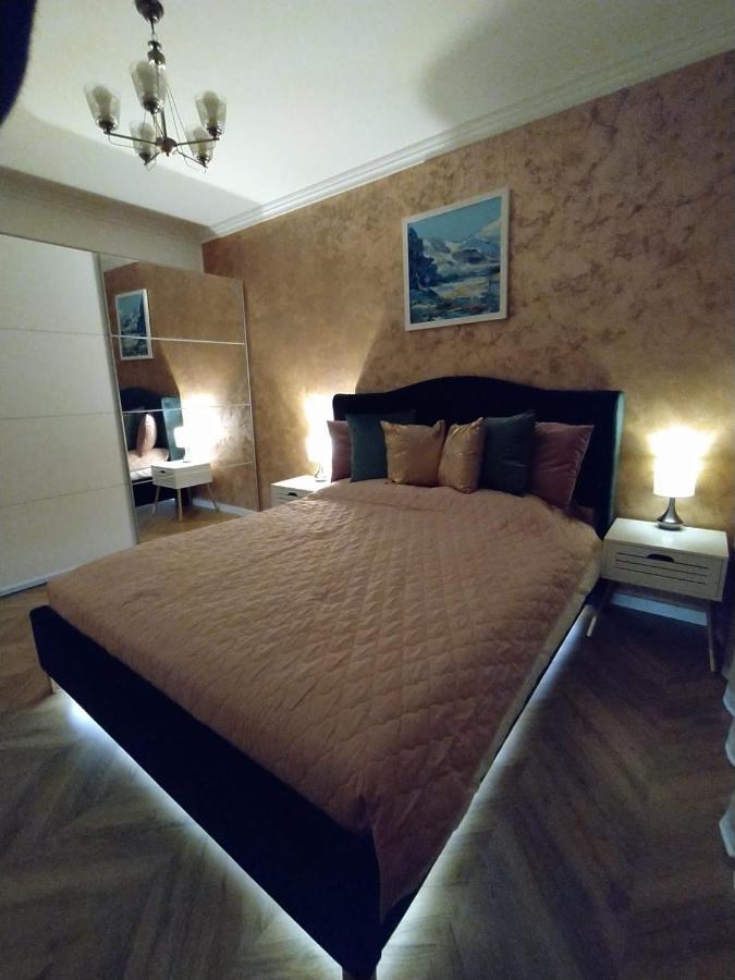 Apartament Ultracentral Pathfinder เตอร์กู-มูเรช ภายนอก รูปภาพ