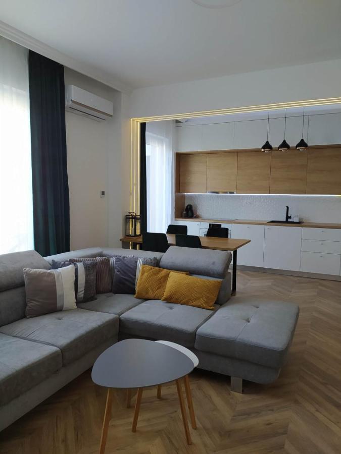 Apartament Ultracentral Pathfinder เตอร์กู-มูเรช ภายนอก รูปภาพ