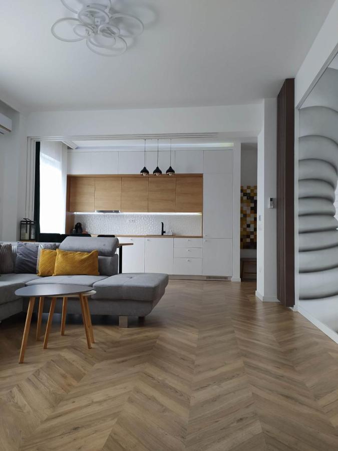 Apartament Ultracentral Pathfinder เตอร์กู-มูเรช ภายนอก รูปภาพ