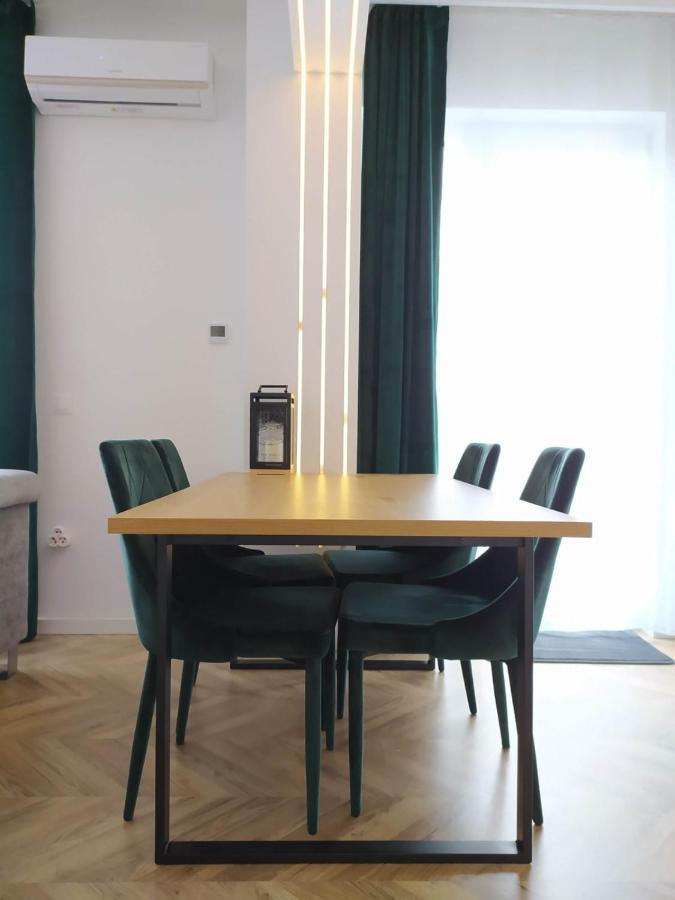Apartament Ultracentral Pathfinder เตอร์กู-มูเรช ภายนอก รูปภาพ