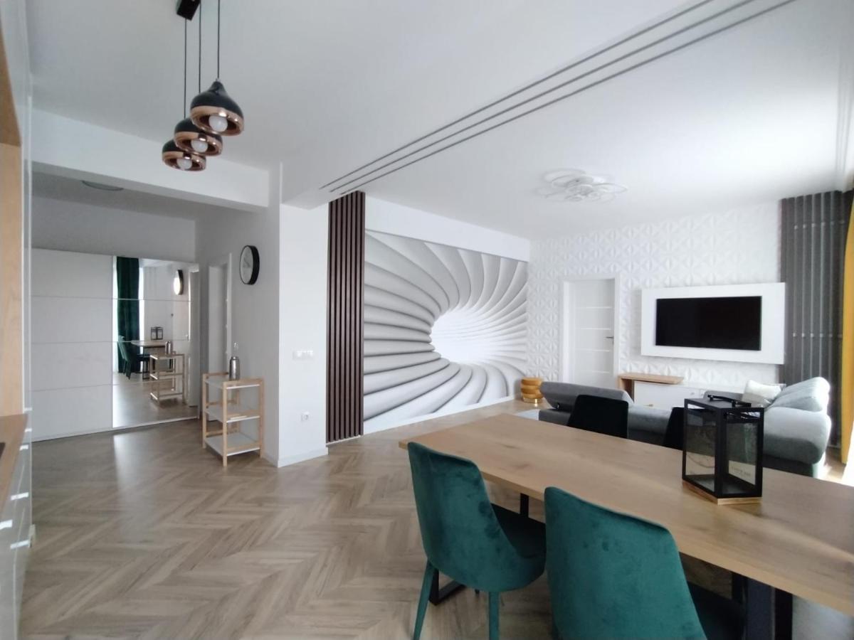 Apartament Ultracentral Pathfinder เตอร์กู-มูเรช ภายนอก รูปภาพ