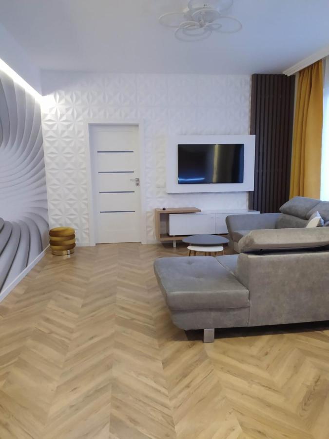 Apartament Ultracentral Pathfinder เตอร์กู-มูเรช ภายนอก รูปภาพ